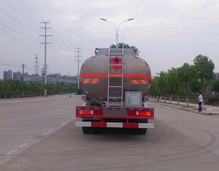 東風(fēng)天龍前四后八鋁合金油罐車