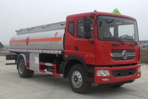 東風(fēng)多利卡D9油罐車(chē)圖片 東風(fēng)多利卡D9油罐車(chē)圖片