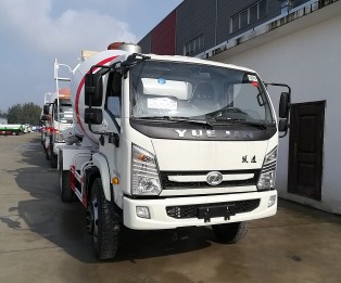 上汽躍進(jìn)攪拌車(chē)