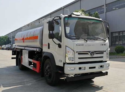 三環(huán)十通單橋10噸油罐車(chē)圖片 三環(huán)十通單橋10噸油罐車(chē)圖片