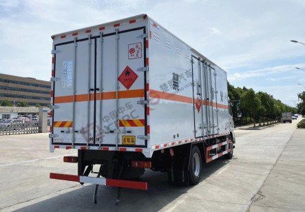 國六東風天錦6.2米/6.6米/6.8米易燃氣體廂式運輸車