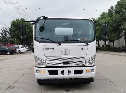 國(guó)六解放8噸油罐車多方位圖片 國(guó)六解放8噸油罐車多方位圖片