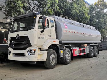 重汽豪瀚前四后八供液車廠家價(jià)格