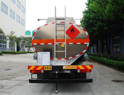 國(guó)六重汽豪沃26方鋁合金運(yùn)油車