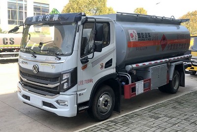國六東風華神(T3)8噸油罐車 國六東風華神(T3)8噸油罐車