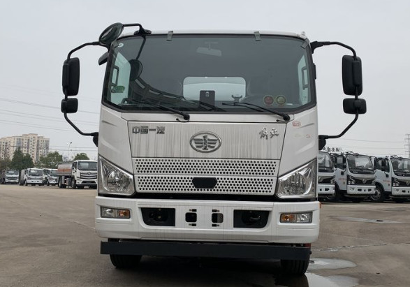 國(guó)六解放(J6F)7噸油罐車|加油車 國(guó)六解放(J6F)7噸油罐車|加油車