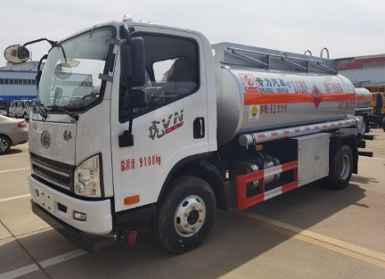 解放5噸流動(dòng)加油車_專力牌ZLC5090GJYCC6型加油車 解放5噸流動(dòng)加油車_專力牌ZLC5090GJYCC6型加油車